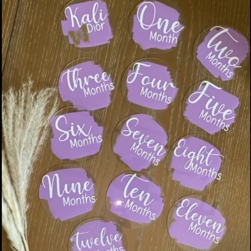 Acrylic milestone rounds